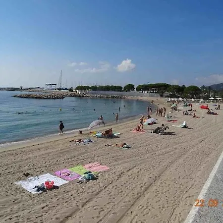 Apartment F1 A 5 Minutes Des Plages Et De La Gare Vallauris